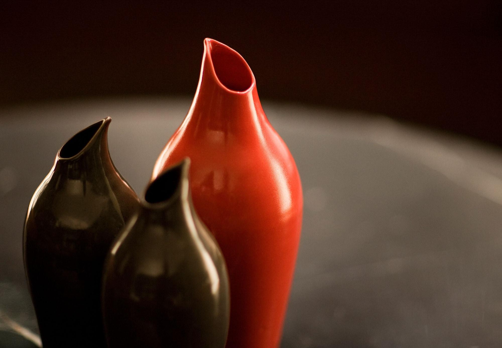 Hotel Realm Canberra Kültér fotó Vases