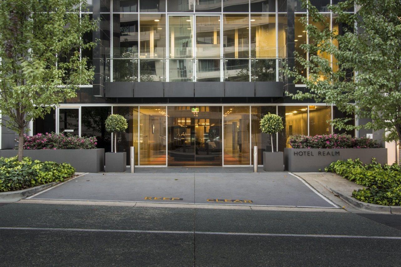 Hotel Realm Canberra Kültér fotó The main entrance of The Mark