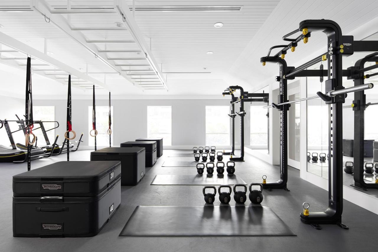 Hotel Realm Canberra Kültér fotó CrossFit gym
